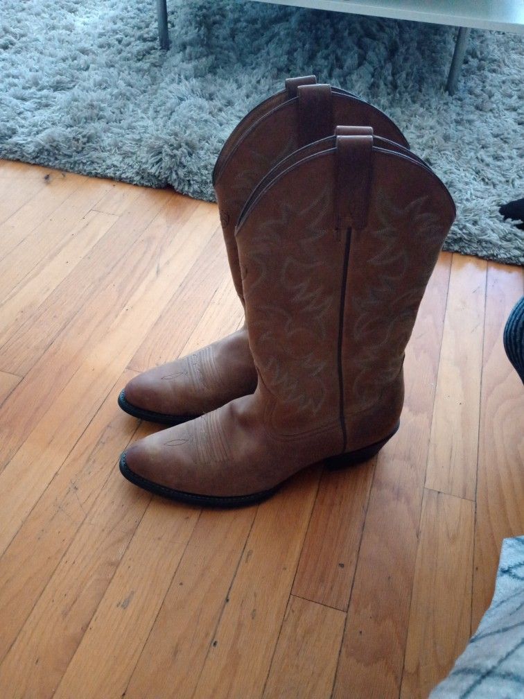 Ariat Boots Size 11.5 Mens 