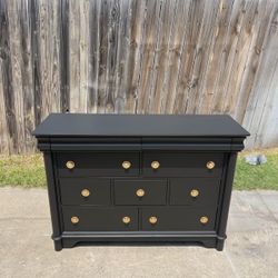 Dresser 55”W x 19”D x 39”H