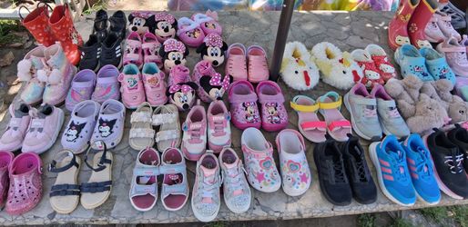 Shoes for girls many still available  size 7 size 8 size 9/10  and size 12/13 see photos south la 90043