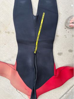 Small/medium sized wetsuit