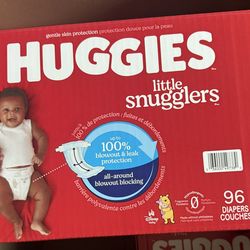 Huggies Size 1 Diapers, Little Snugglers Baby Diapers, Size 1 (8-14 lbs), 96 Count