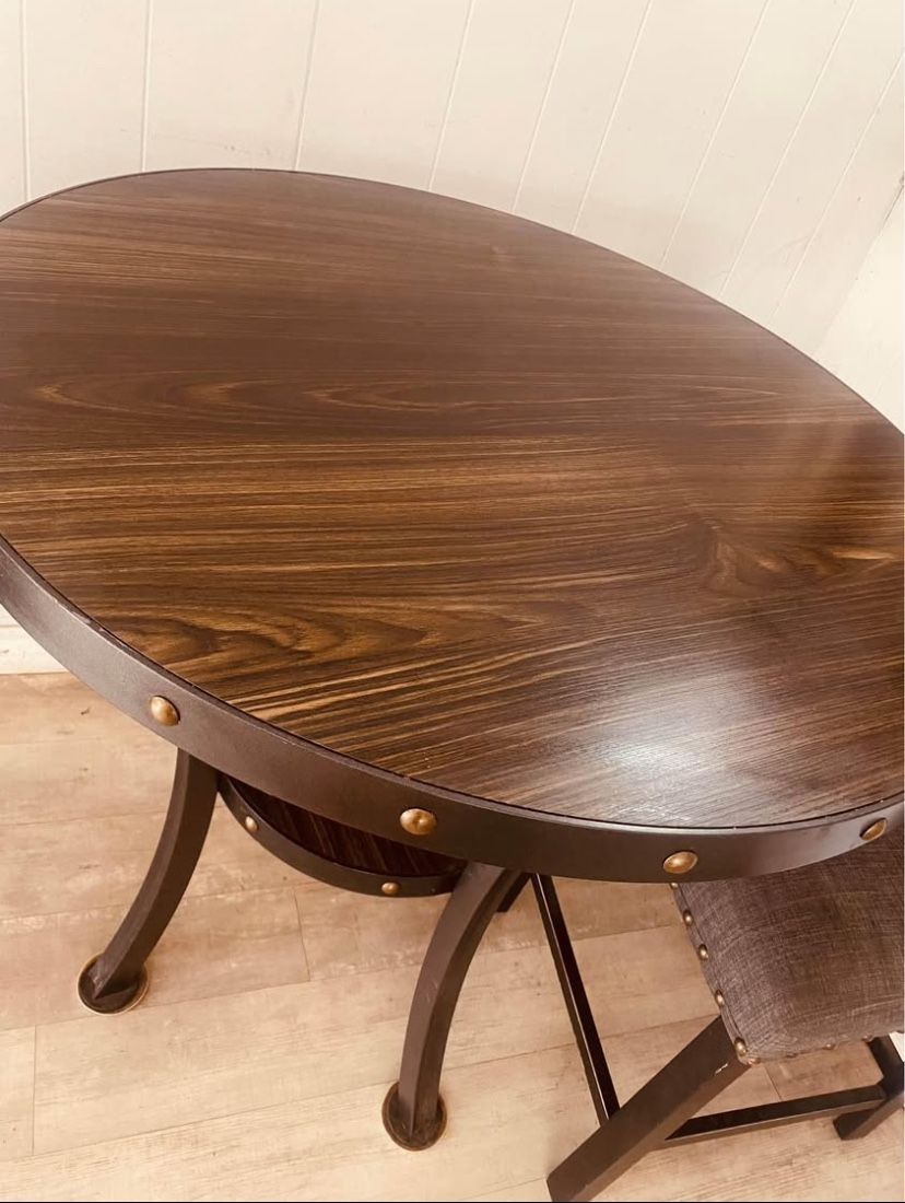 Wood table with 2 chairs