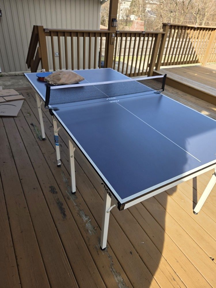 Mini Siga Ping Pong Table for Sale in Oak Forest, IL - OfferUp