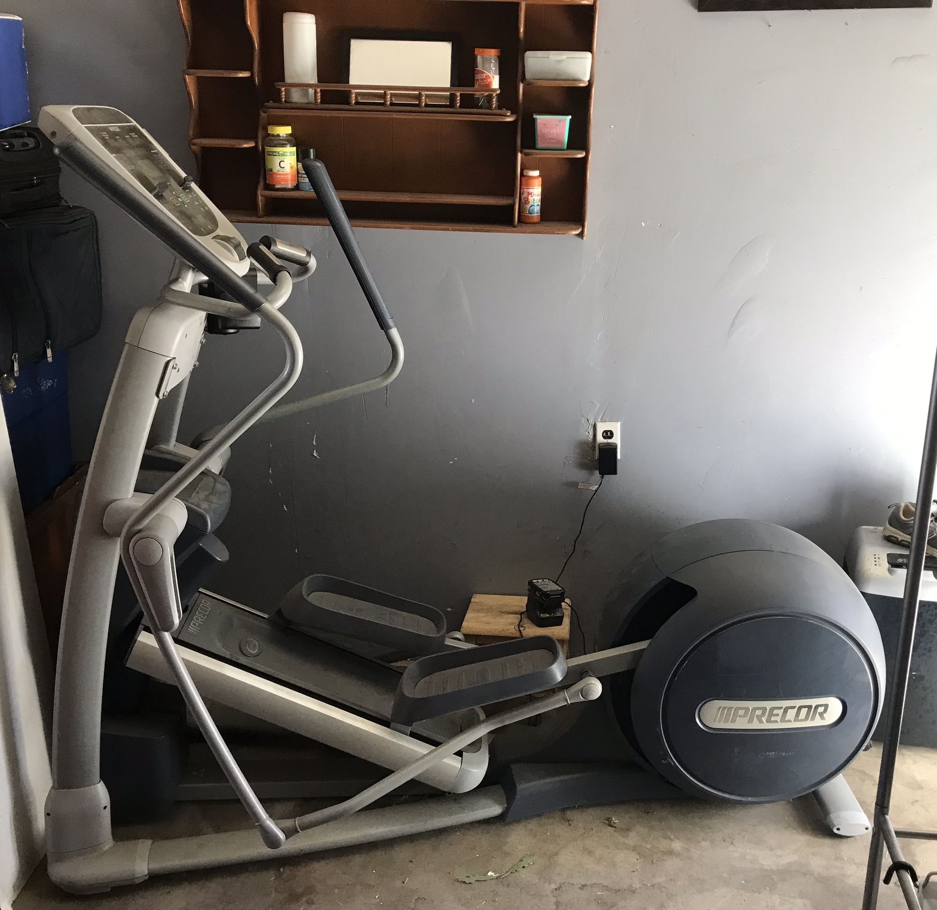 Precor Elliptical (cross trainer)