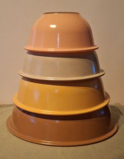 Vintage Pyrex Set Of 4 Nesting Bowls 'Autumn Rainbow ' 1980's