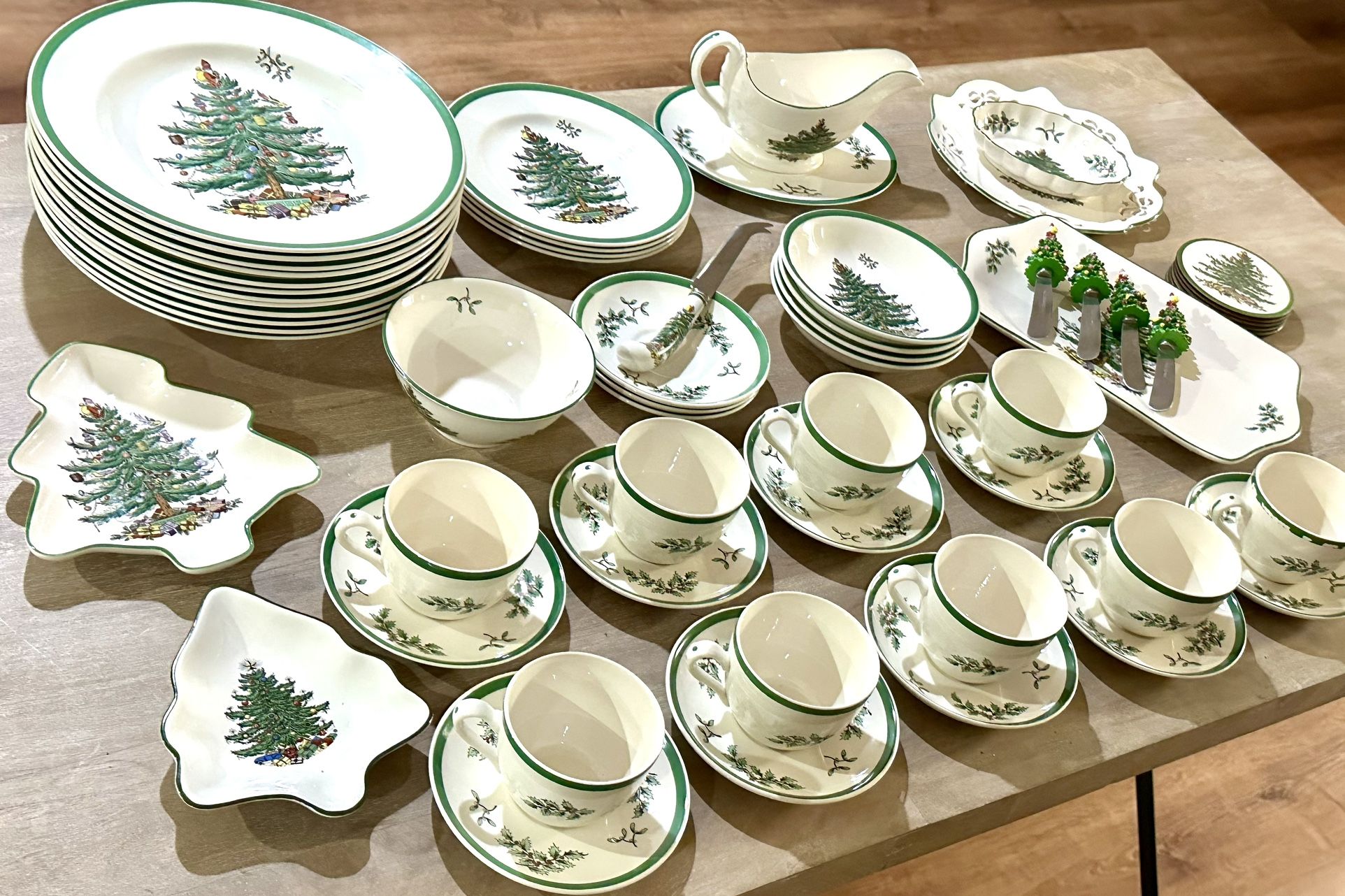Vintage Spode Christmas Tree Dinnerware China Set; Made in England; 56 pieces