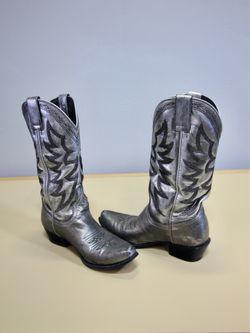 Shyanne Metallic Silver Leather Cowboy Boots - sz. 7