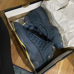 Air Jordan 13 Retro 'Squadron Blue'