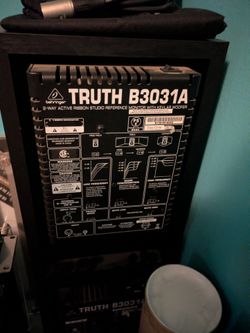 Behringer B3031a pair