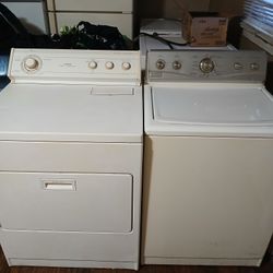 Maytag Washer And Whirlpool Dryer Set 