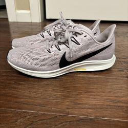 Women's Nike Zoom Pegasus 36 Size 9.5 New
