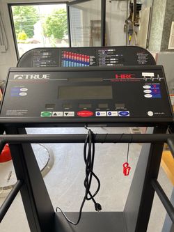 TRUE 500 Commercial-Grade Treadmill – HRC Heart Rate Control – Works
