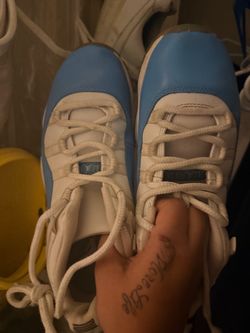 Air jordan 11 University Blue