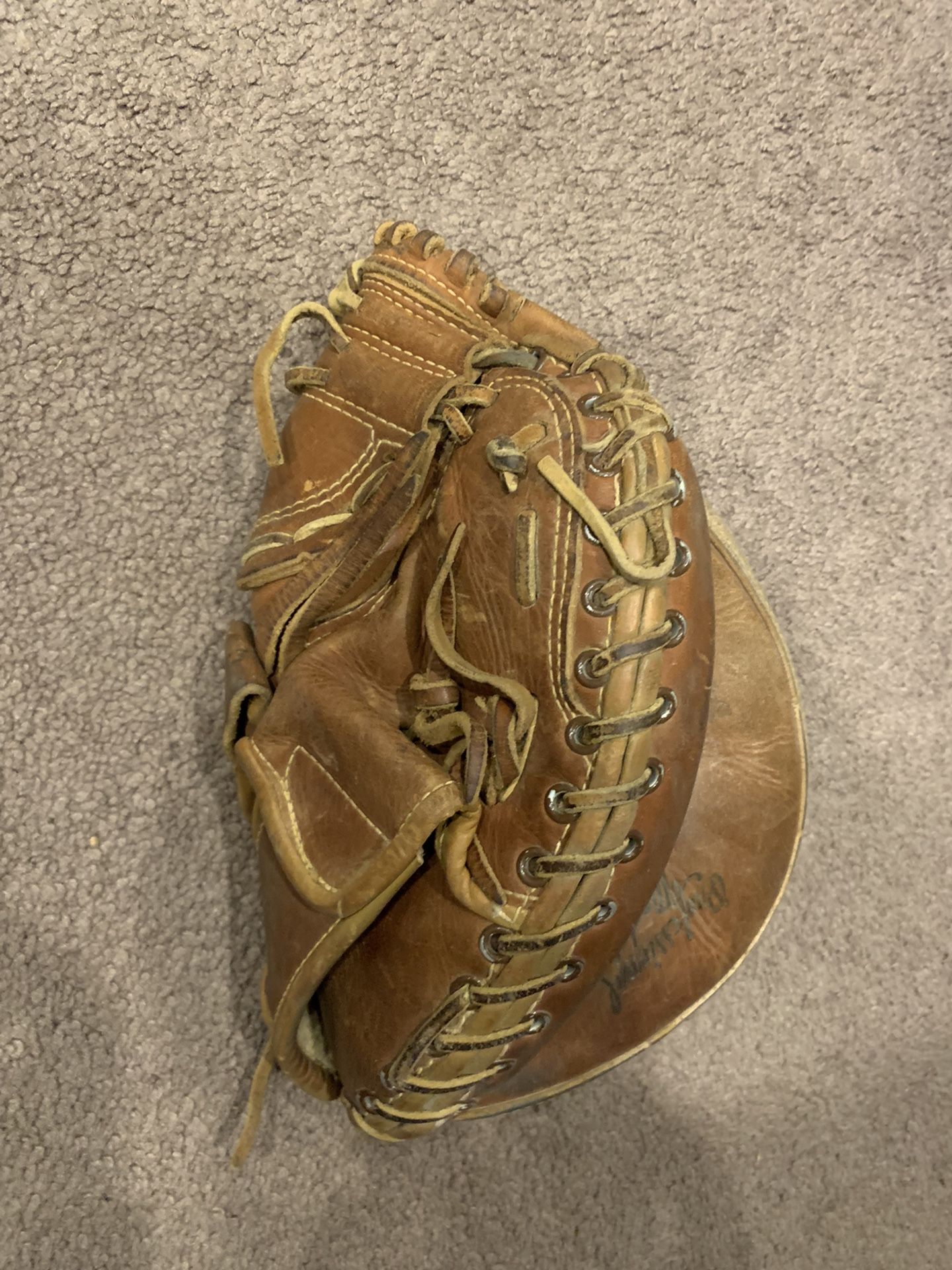 Nokona Vintage Catchers Mitt CM 73 Right Handed Pro Line - Main Image