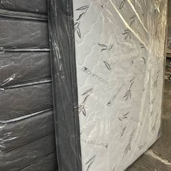 Sunday Deals Single Twin Mattress 99 Full Double 159 Queen Bed 179 King 229 California King 229 Frame 69 XL Twin Mattresses All Sizes Available