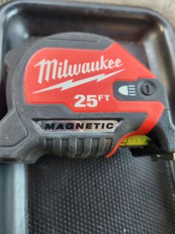 Milwaukee Flashlight Measuring Tape