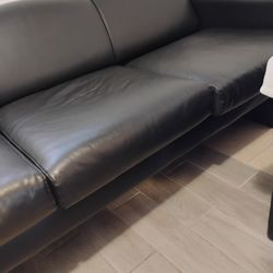 Black Sofa With 3 Chairs 