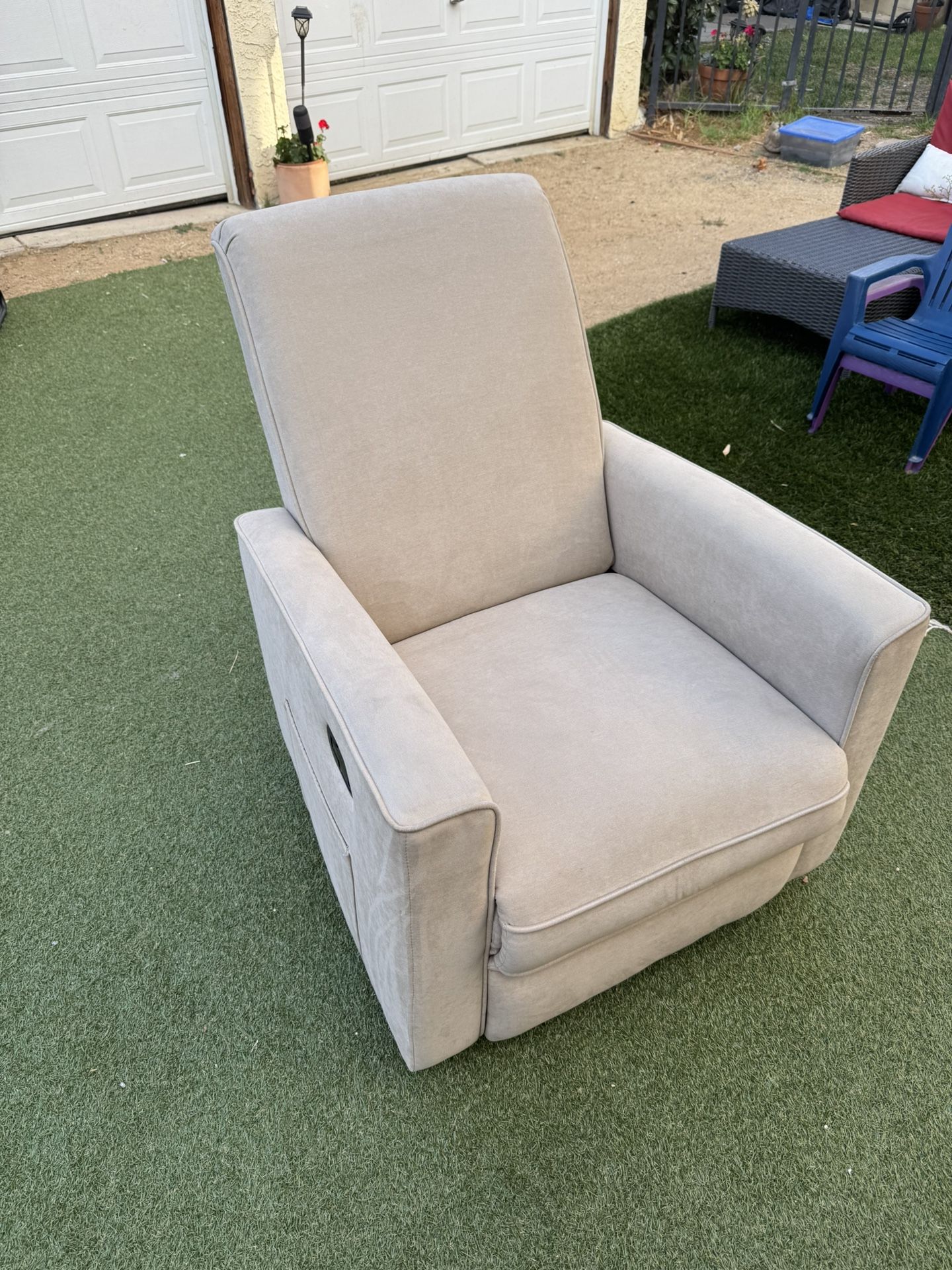 Glider Recliner