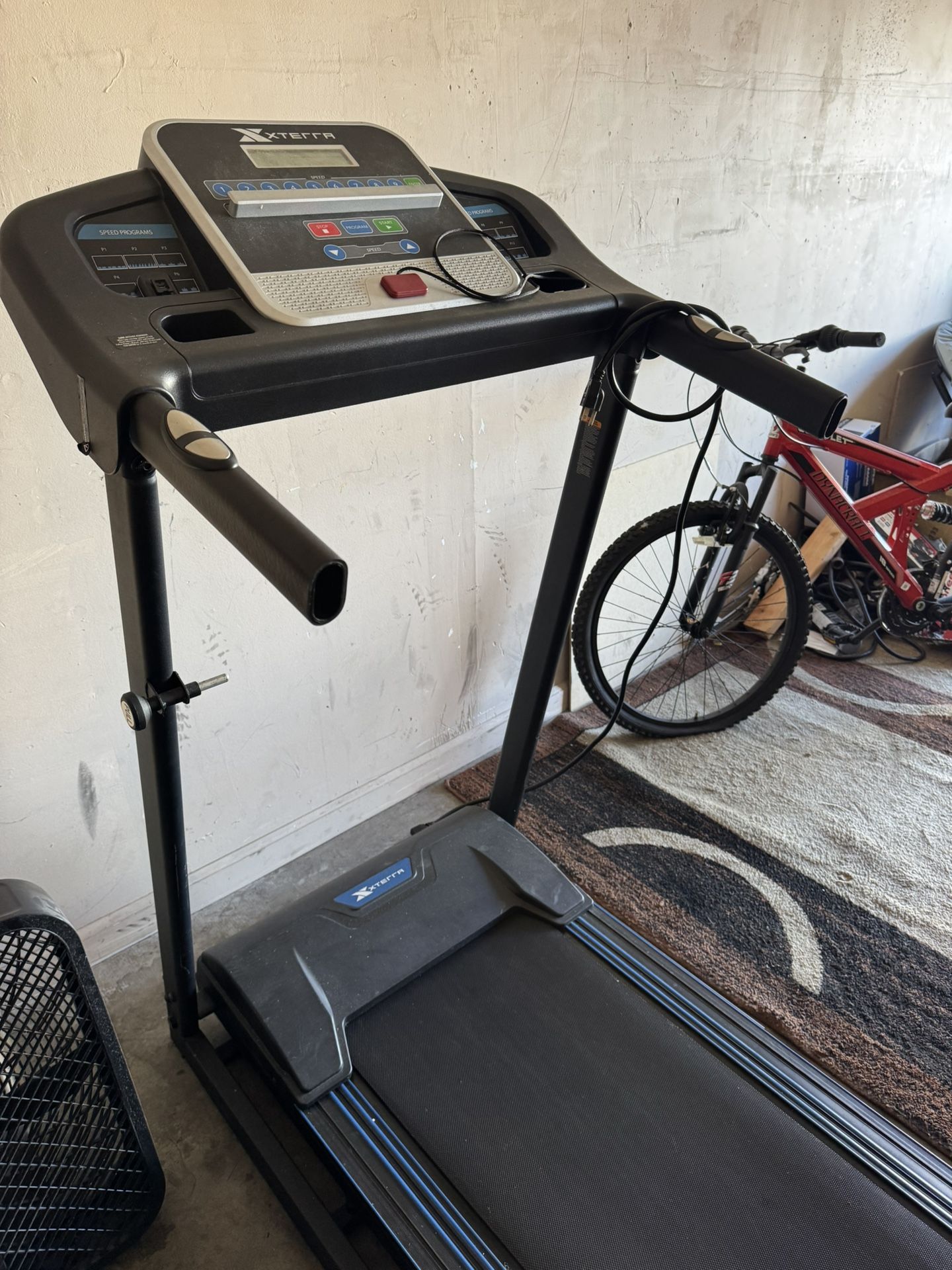 Xterra Fitness Threadmill