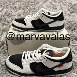 Nike SB Dunk Low Tightbooth. Mens 12