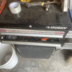 Husky tool drawer 