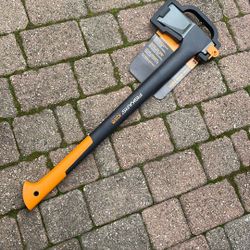 New Fiskars x25 Splitting axe