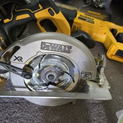 DeWalt XR Circular Saw 7 1/4