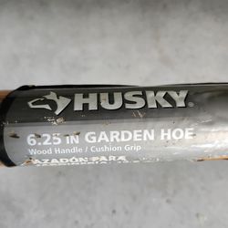 Husky 6-1/4" Blade, Garden Hoe Lifetime Warranty Good Condiction