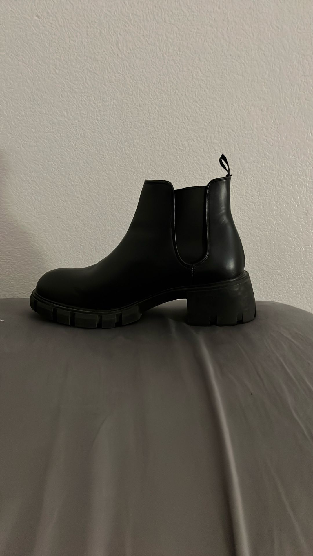Steve Madden Chelsea Boots