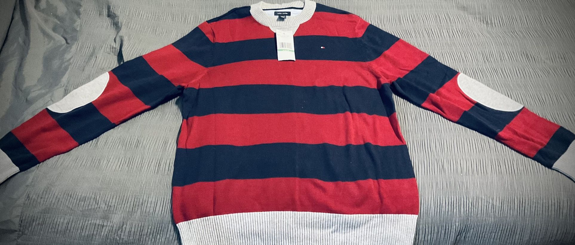 NWT Boy’s Large Tommy Hilfiger sweater poisonberry 880360 616