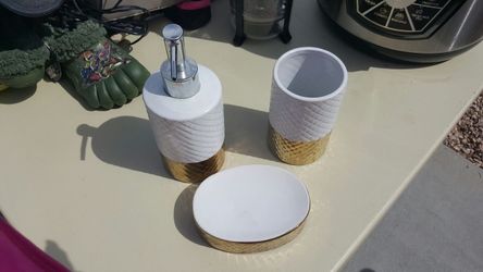 Bathroom set soap holder dispenser and cup nice