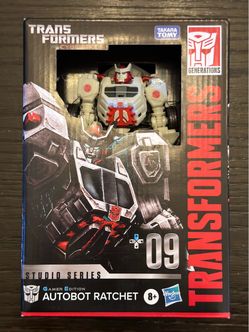 Transformers: War For Cybertron Studio Series Voyager Class Gamer Edition 09 Autobot Ratchet