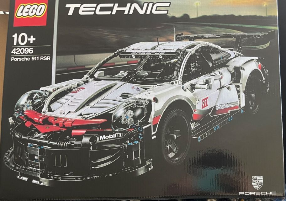 LEGO Technic Porsche 911 RSR