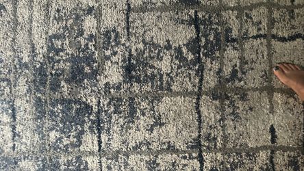 Area rug 5”4x 7ft