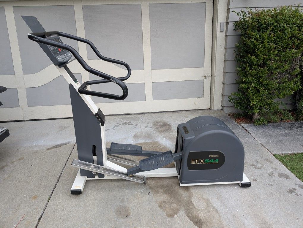 Free Precor Elliptical Fitness Trainer EFX544