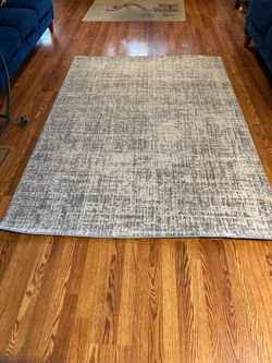 Calvin Klein area rug like new