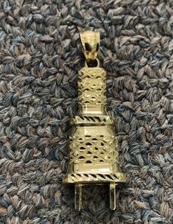 10k Solid gold plug pendant
