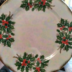 Flower of The Month December Holly Ucagco Porcelain Luster Salad Plate 