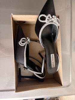 Steve Madden rhinestone Bow heels