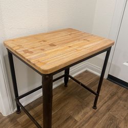 Move Out Sale: Side Table, Drawers,, And More 