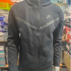 Nike Tech Fleece Windrunner Full Zip Hoodie Black Men’s Large