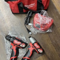 Milwuakee M12 Drill Set Kit 