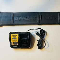 DEWALT DCCS677Y1 60V 4.4 HP Flexvolt 20" Chain Saw (Tool & Charger) 