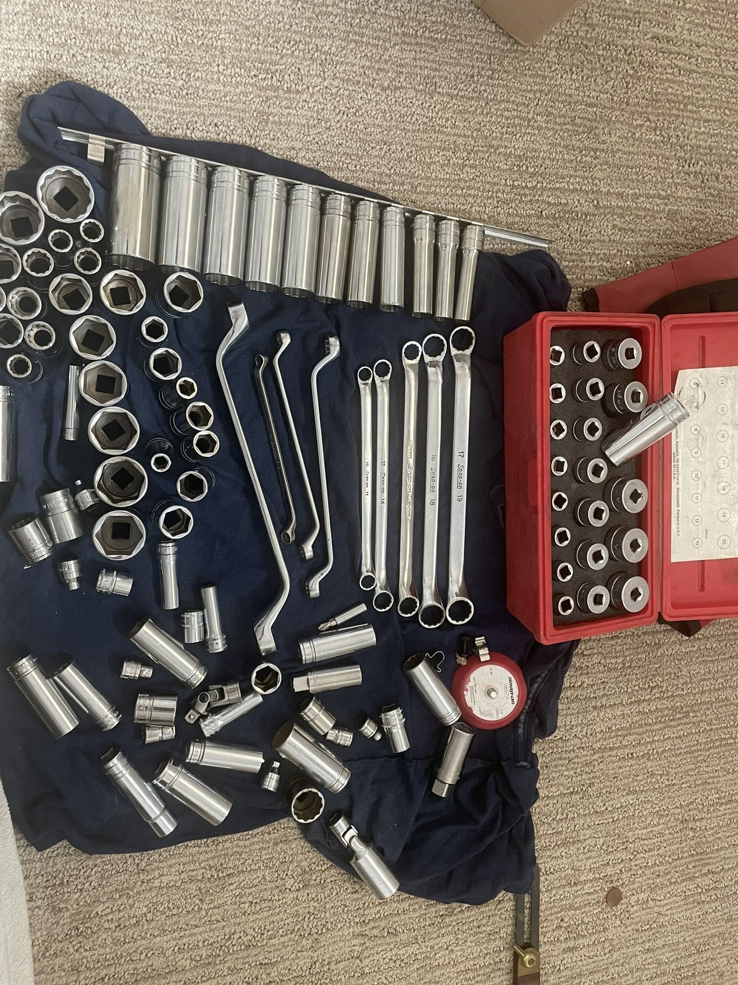 miscellaneous snap on 1/2 deep  and shallow  wrenches 3/8 deep metric 