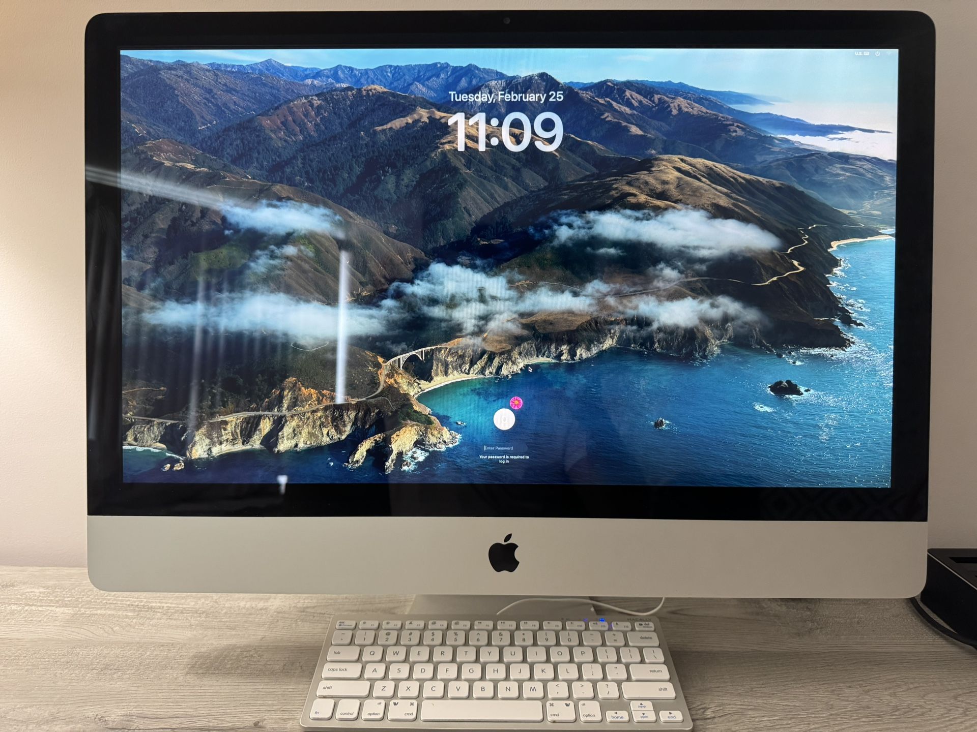 iMac 27” upgraded 250GB SSD 16GB Memory