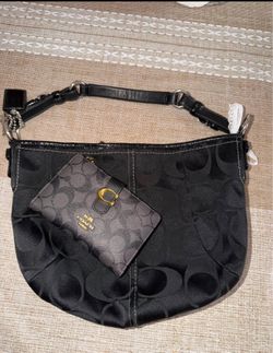 Black Coach Bag With Wallet