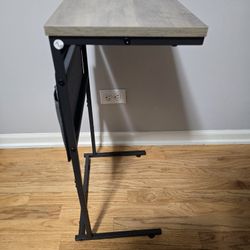 Vagusicc C Shaped End Table, 33'' Tall Side Table for Couch, Adjustable Height Small Couch Side Table for Small Spaces, End Tables for Living Room, Sl