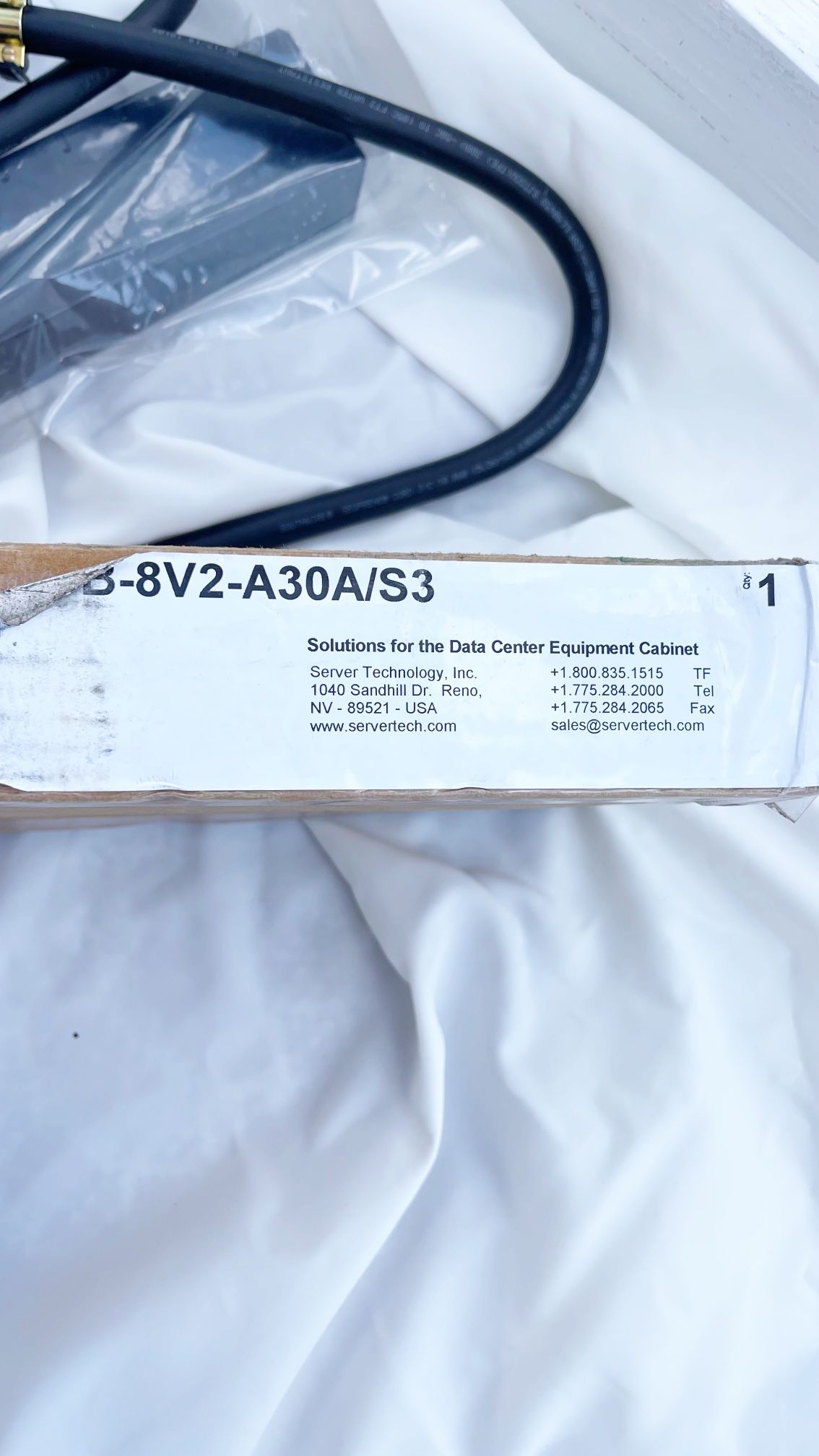 APC basic Rack PDU Brand New