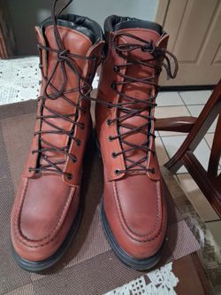 Red wing work boots size 8.5 men's