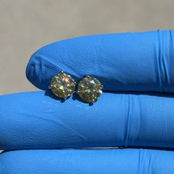Moissanite Diamond Stud Earrings Yellow 